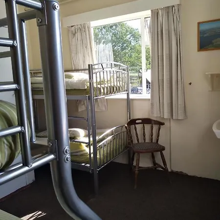 Hostel Dempseys